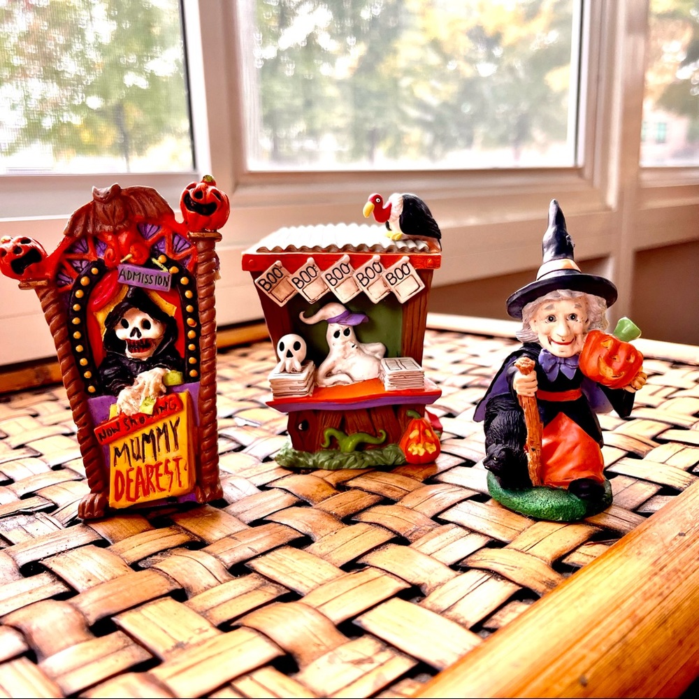 Retired Midwest Cannon Falls Creepy Hallow figurines.